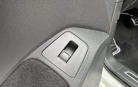 Volkswagen Tiguan II, 2019 год, 3 100 000 рублей, 14 фотография