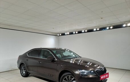 Skoda Superb III рестайлинг, 2016 год, 1 390 000 рублей, 3 фотография