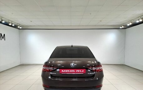 Skoda Superb III рестайлинг, 2016 год, 1 390 000 рублей, 8 фотография