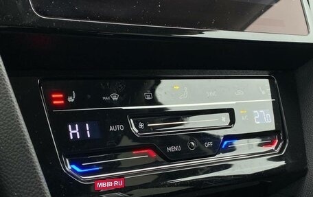 Volkswagen Passat B8 рестайлинг, 2021 год, 2 855 300 рублей, 17 фотография