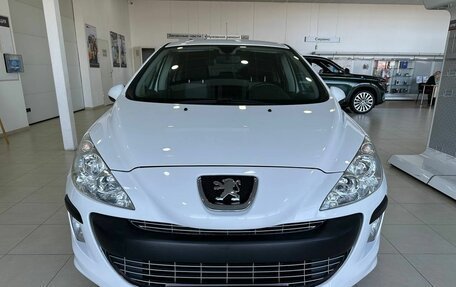 Peugeot 308 II, 2010 год, 559 900 рублей, 2 фотография