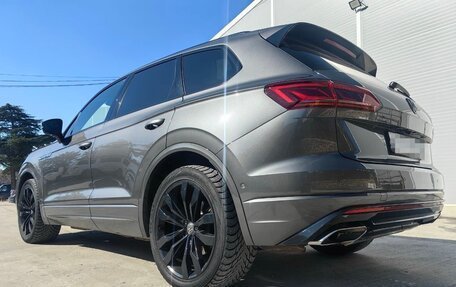 Volkswagen Touareg III, 2019 год, 6 200 000 рублей, 16 фотография