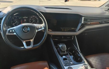 Volkswagen Touareg III, 2019 год, 6 200 000 рублей, 23 фотография