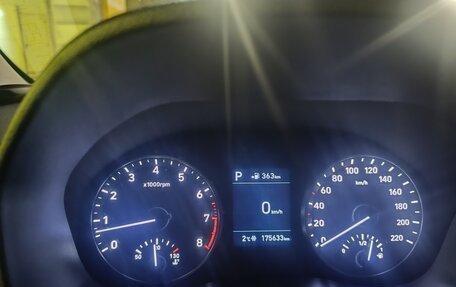 Hyundai Solaris II рестайлинг, 2018 год, 1 400 000 рублей, 10 фотография