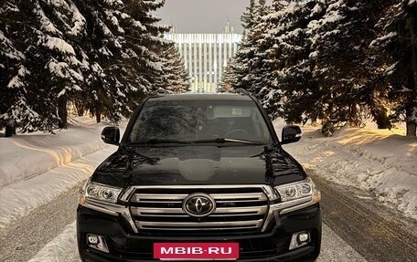 Toyota Land Cruiser 200, 2020 год, 6 500 000 рублей, 2 фотография