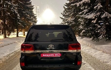 Toyota Land Cruiser 200, 2020 год, 6 500 000 рублей, 3 фотография