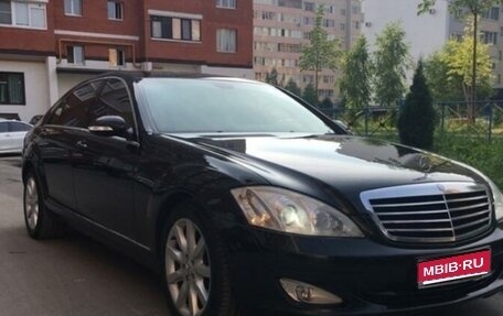 Mercedes-Benz S-Класс, 2006 год, 1 000 000 рублей, 1 фотография