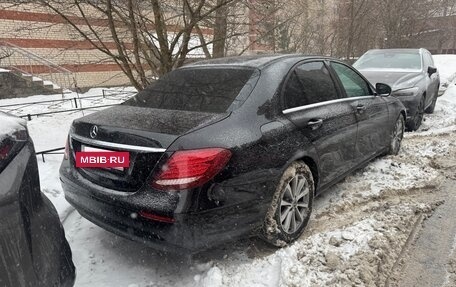Mercedes-Benz E-Класс, 2018 год, 1 550 000 рублей, 3 фотография
