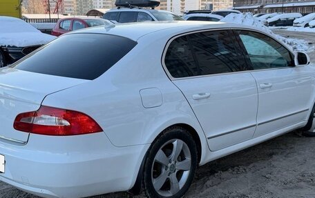 Skoda Superb III рестайлинг, 2012 год, 1 030 000 рублей, 6 фотография