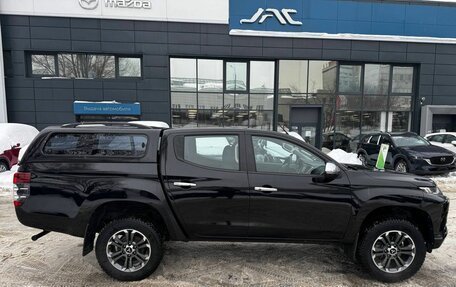 Mitsubishi L200 IV рестайлинг, 2019 год, 2 940 000 рублей, 4 фотография