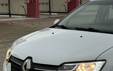 Renault Logan II, 2020 год, 620 000 рублей, 1 фотография