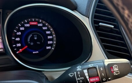 Hyundai Santa Fe III рестайлинг, 2013 год, 2 250 000 рублей, 32 фотография