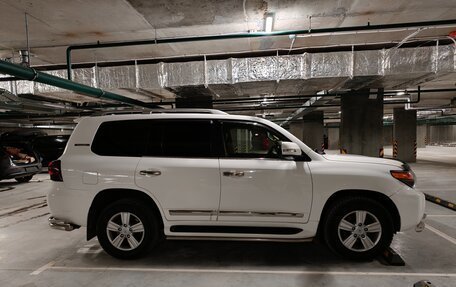 Toyota Land Cruiser 200, 2014 год, 4 750 000 рублей, 3 фотография
