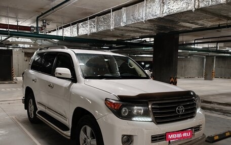 Toyota Land Cruiser 200, 2014 год, 4 750 000 рублей, 2 фотография