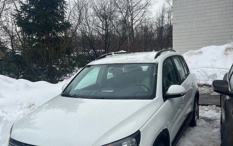 Volkswagen Tiguan I, 2014 год, 2 000 000 рублей, 3 фотография