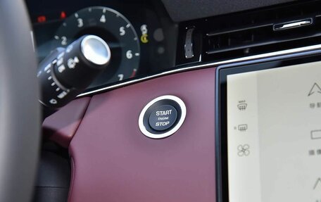 Land Rover Range Rover Evoque II, 2025 год, 6 699 900 рублей, 10 фотография