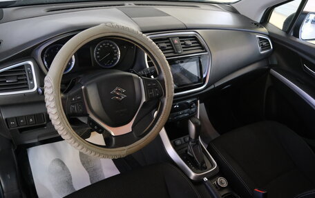 Suzuki SX4 II рестайлинг, 2019 год, 3 099 000 рублей, 12 фотография