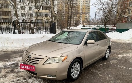 Toyota Camry, 2008 год, 950 000 рублей, 2 фотография