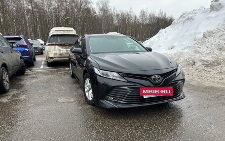 Toyota Camry, 2018 год, 2 200 000 рублей, 2 фотография