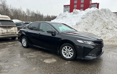 Toyota Camry, 2018 год, 2 200 000 рублей, 8 фотография