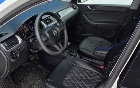 Skoda Rapid I, 2017 год, 1 295 000 рублей, 12 фотография