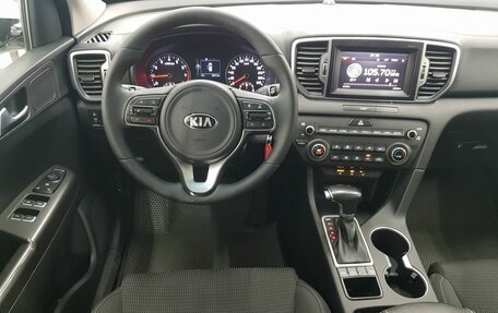 KIA Sportage IV рестайлинг, 2018 год, 2 295 000 рублей, 6 фотография