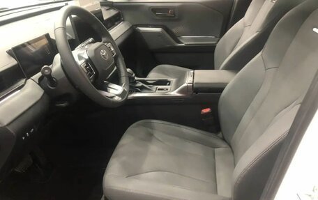 Toyota RAV4, 2025 год, 5 200 000 рублей, 8 фотография