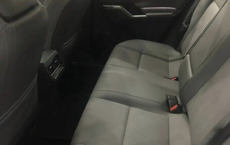 Toyota RAV4, 2025 год, 5 200 000 рублей, 9 фотография