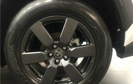 Toyota RAV4, 2025 год, 5 200 000 рублей, 7 фотография