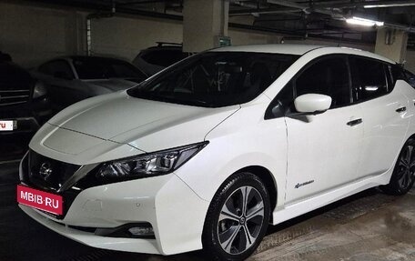 Nissan Leaf II, 2018 год, 2 249 000 рублей, 1 фотография