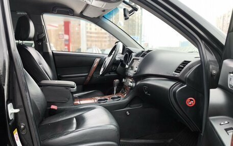 Toyota Highlander III, 2013 год, 1 690 000 рублей, 17 фотография