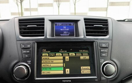 Toyota Highlander III, 2013 год, 1 690 000 рублей, 22 фотография