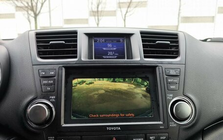 Toyota Highlander III, 2013 год, 1 690 000 рублей, 23 фотография