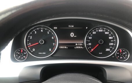 Volkswagen Touareg III, 2015 год, 2 850 000 рублей, 15 фотография