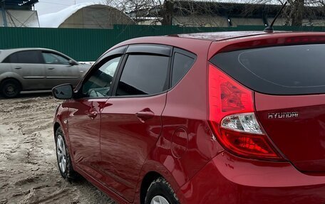 Hyundai Solaris II рестайлинг, 2014 год, 800 000 рублей, 2 фотография