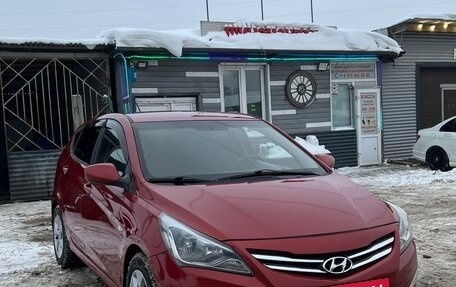 Hyundai Solaris II рестайлинг, 2014 год, 800 000 рублей, 7 фотография