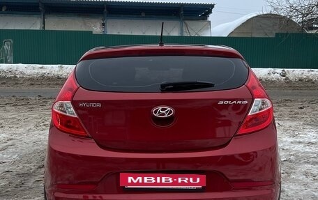 Hyundai Solaris II рестайлинг, 2014 год, 800 000 рублей, 8 фотография