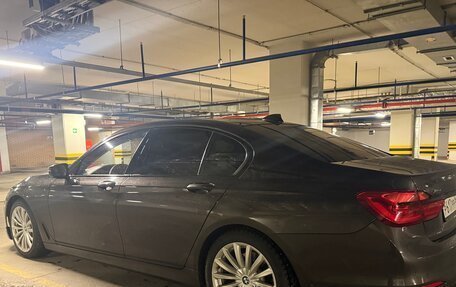 BMW 7 серия, 2016 год, 4 400 000 рублей, 3 фотография