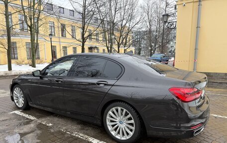 BMW 7 серия, 2016 год, 4 400 000 рублей, 6 фотография