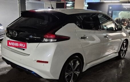 Nissan Leaf II, 2018 год, 2 249 000 рублей, 5 фотография