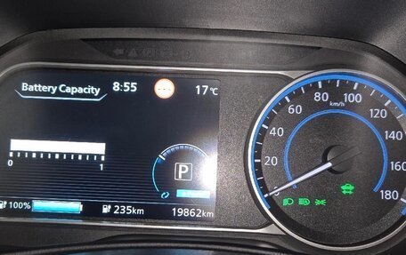 Nissan Leaf II, 2018 год, 2 249 000 рублей, 16 фотография