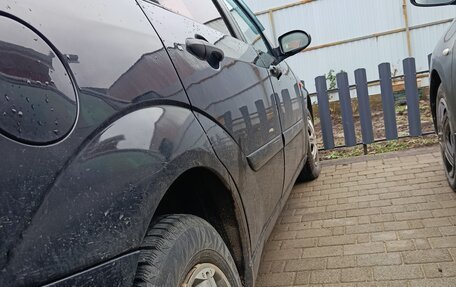 Ford Focus IV, 2003 год, 220 000 рублей, 2 фотография