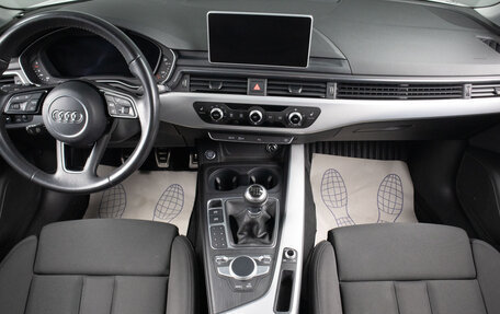 Audi A4, 2017 год, 2 549 000 рублей, 7 фотография