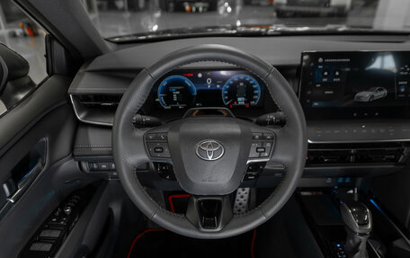 Toyota Camry, 2025 год, 4 315 000 рублей, 11 фотография