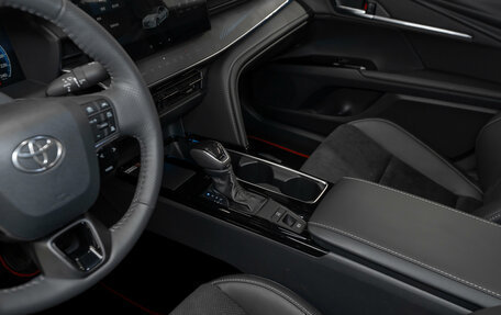 Toyota Camry, 2025 год, 4 315 000 рублей, 15 фотография