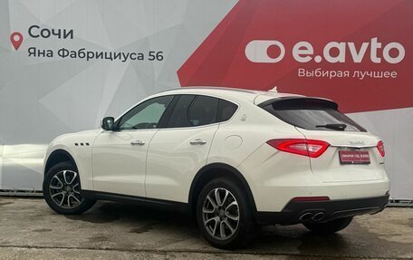 Maserati Levante I, 2017 год, 6 450 000 рублей, 7 фотография
