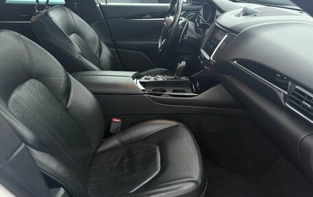 Maserati Levante I, 2017 год, 6 450 000 рублей, 10 фотография