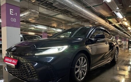 Toyota Camry, 2024 год, 3 600 000 рублей, 5 фотография