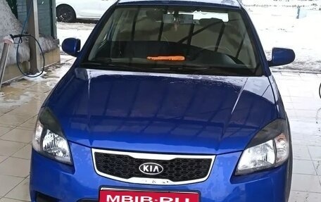 KIA Rio II, 2010 год, 650 000 рублей, 1 фотография