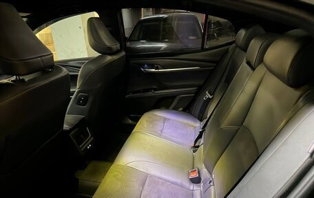 Toyota Camry, 2024 год, 3 600 000 рублей, 17 фотография